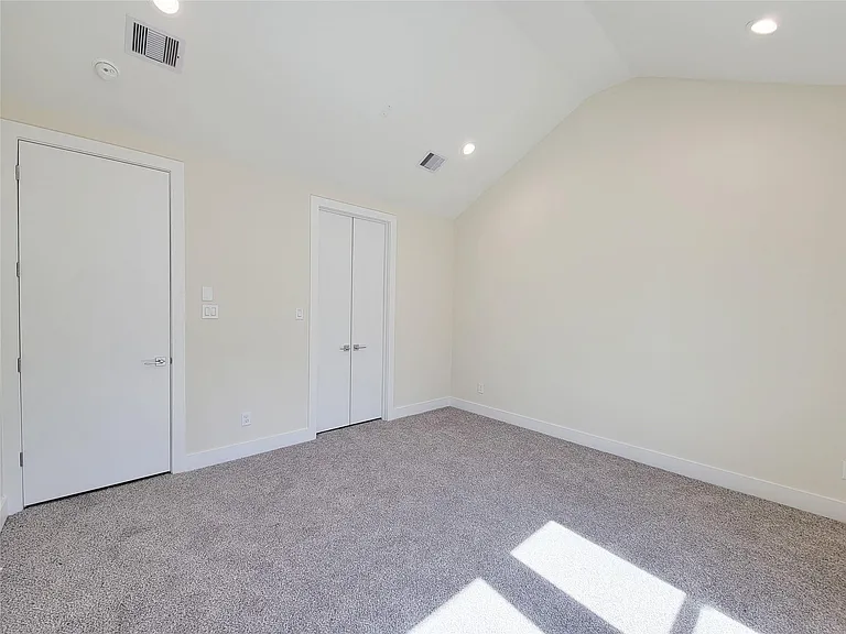 5931 Beall St #A — Photo 20