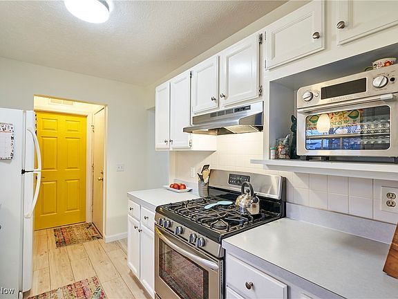 5th image of 2855 Tinkers Ln