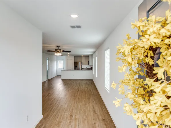 1017 Mountain Laurel Rd, Princeton, TX 75407