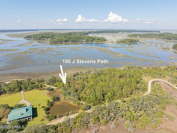 3rd image of 190 Stevens Path