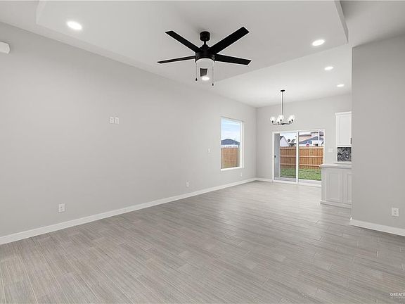 3rd image of 2400 Cardinal Dr