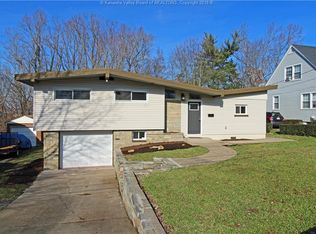 4508 Country Club Blvd, South Charleston, WV 25309