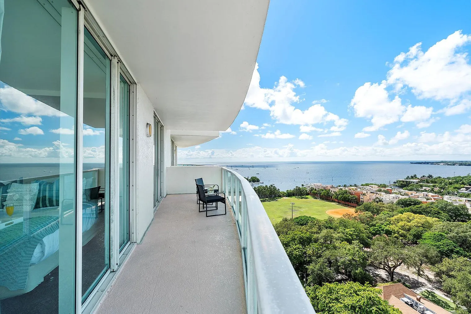 1 bed, 1.0 bath, $5,635 — Photo 4