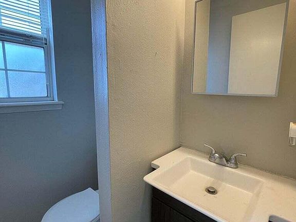 5th image of 6932 Escondido Dr #A