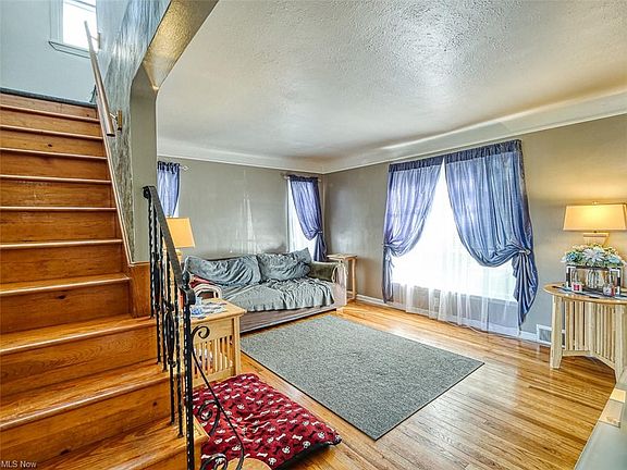 2nd image of 11154 Woodview Blvd