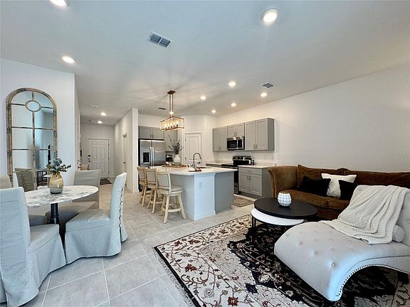 2nd image of 3643 Main Harbor Dr #1