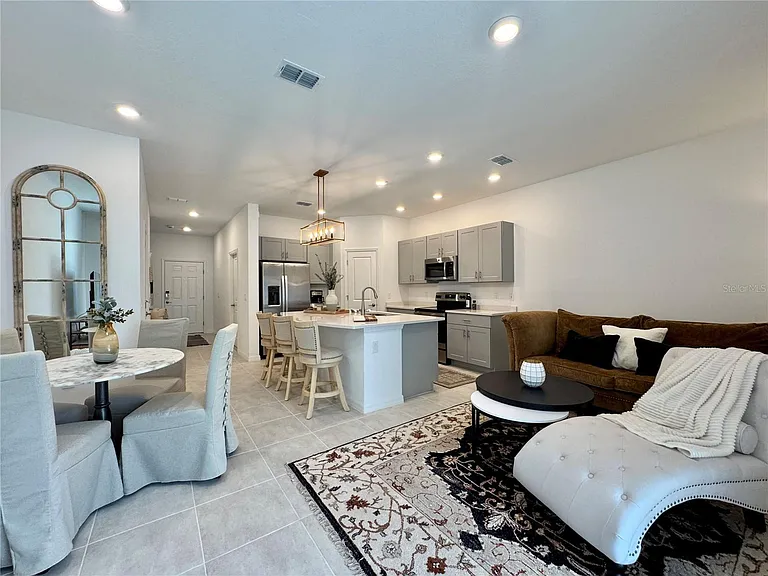 3643 Main Harbor Dr #1 — Photo 2