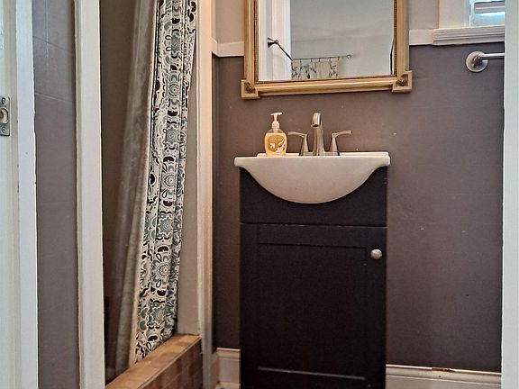 4th image of 1906 San Gabriel St #16