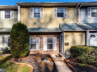 512 Pebble Ridge Ct, Feasterville Trevose, PA 19053