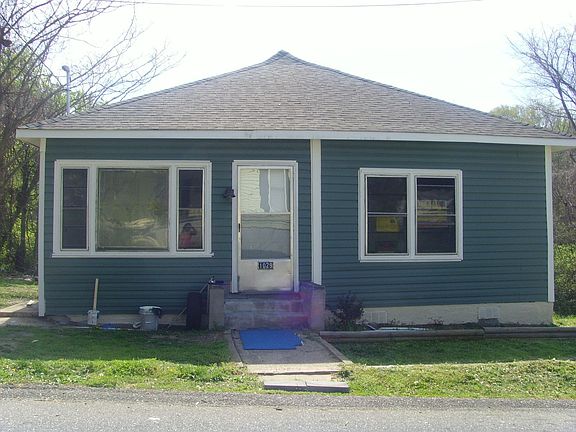 5th image of 1029 Plymouth St