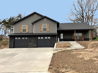 1412 Mernie Dr, Jefferson City, MO 65109