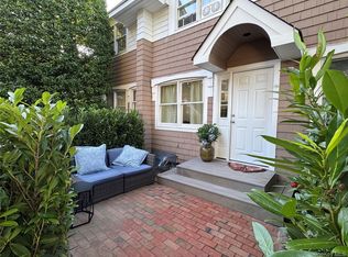 49 Canoe Place Rd APT 312, Hampton Bays, NY 11946