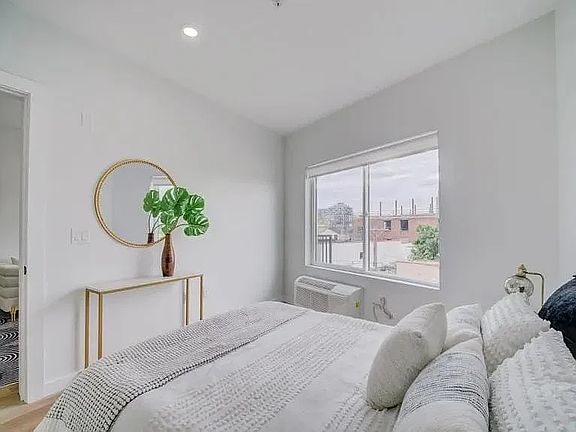 4th image of 486 Market St #304F