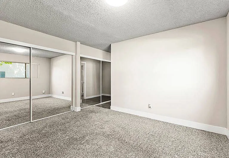 Park Grove — Photo 14