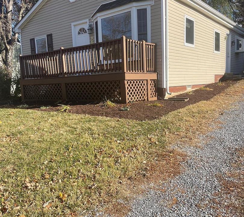 1st image of 868 Jefferson Ave