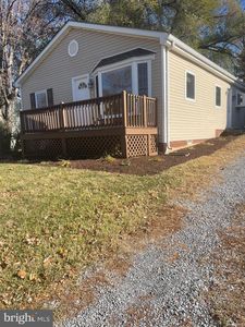 868 Jefferson Ave, Charles Town, WV, 25414