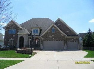 632 Nanak Ct, Naperville, IL 60565