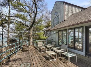 72 West Rd, Dune Acres, IN 46304