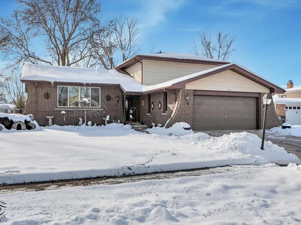 550 Chestnut Ln, Beecher, IL 60401