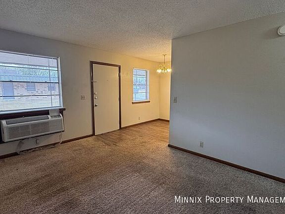 3rd image of 500 4th Ave #13