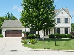 W233N7639 Berrywood Ct, Sussex, WI 53089