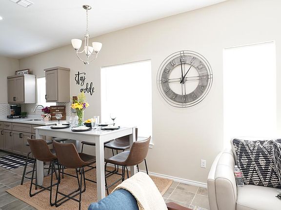 5th image of 5908 Sandpiper Ave #2