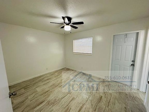 4th image of 304-308 Central Dr #B