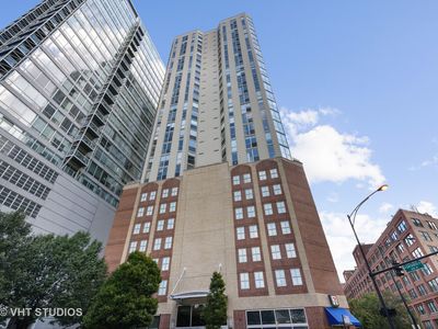 645 N Kingsbury St APT 2308, Chicago, IL, 60654