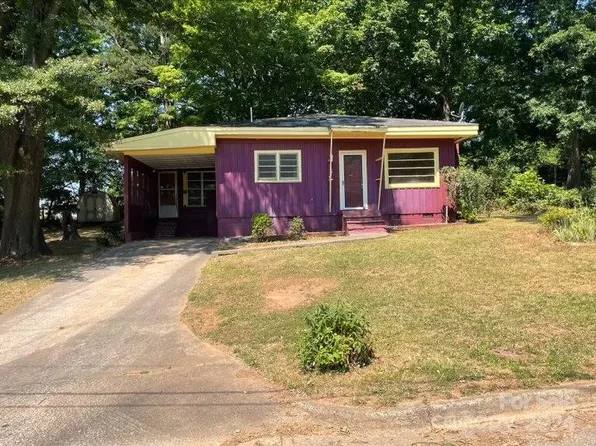 1050 Barnett Dr, Kings Mountain, NC 28086