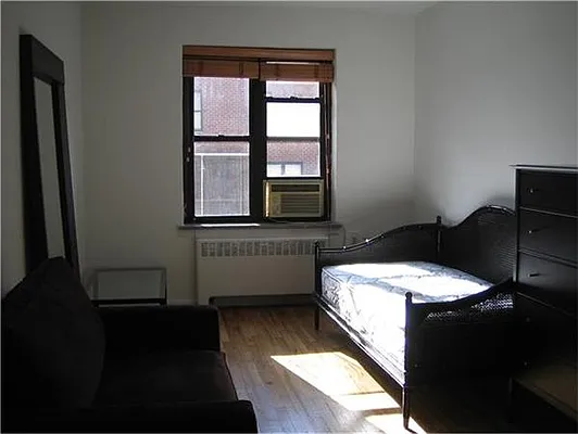 Rented by R New York | media 36