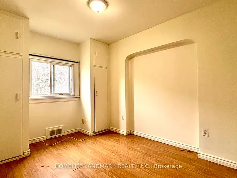 166 Maplehurst Ave — Photo 6