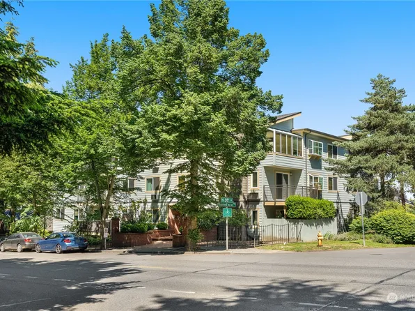 9800 Roosevelt Way NE #3, Seattle, WA 98115