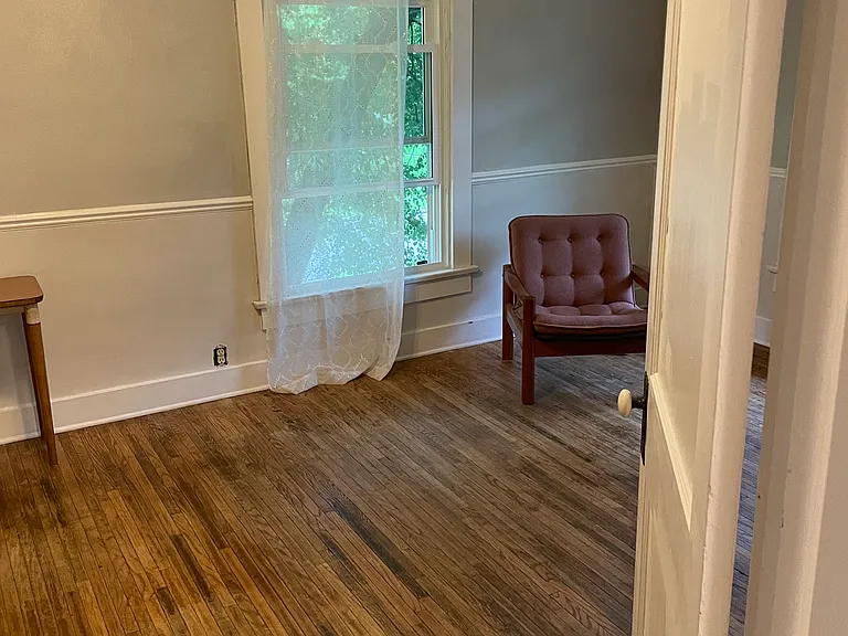 4026 Indiana Ave — Photo 10