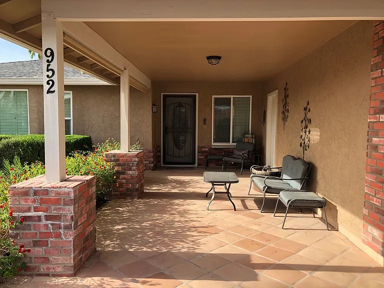 952 Leisure World — Photo 2