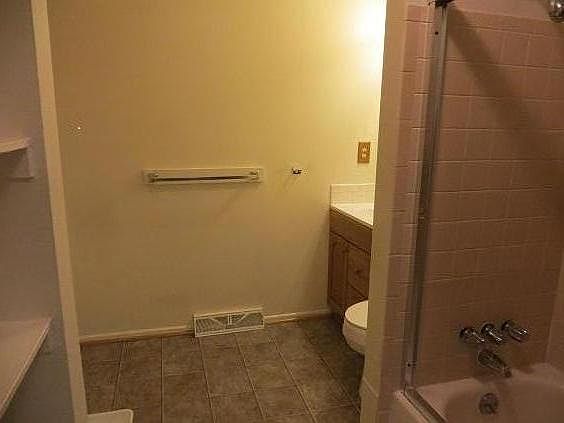 Bathroom with washer /Dryer HOOK-UPS on far left side