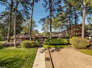 2 Glenridge Rd, Little Rock, AR 72227