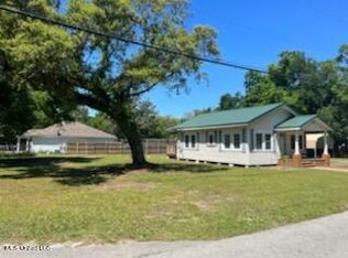 2307 Oak Ave, Gulfport, MS 39507