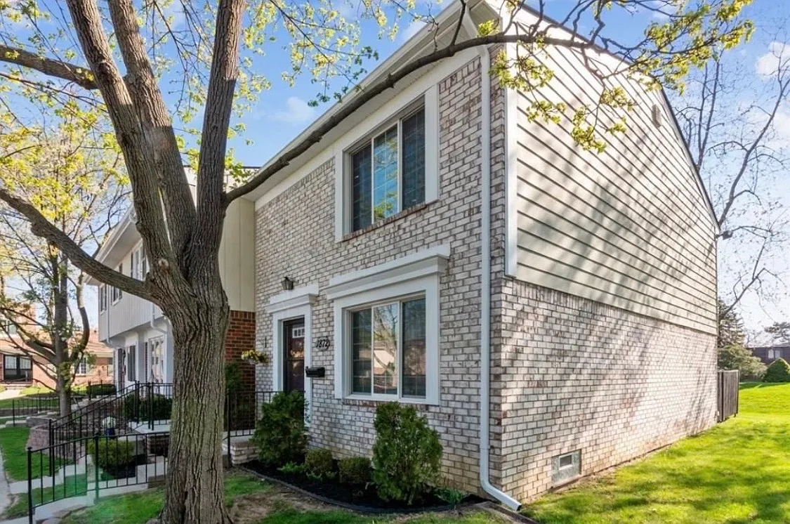 3 bed, 1.5 bath, 1546 sqft, $2,700 — Photo 3