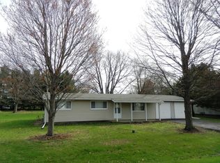 46W524 Locust St, Elburn, IL 60119