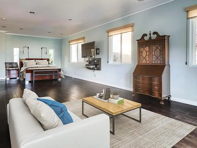 15316 Del Gado Dr — Photo 14