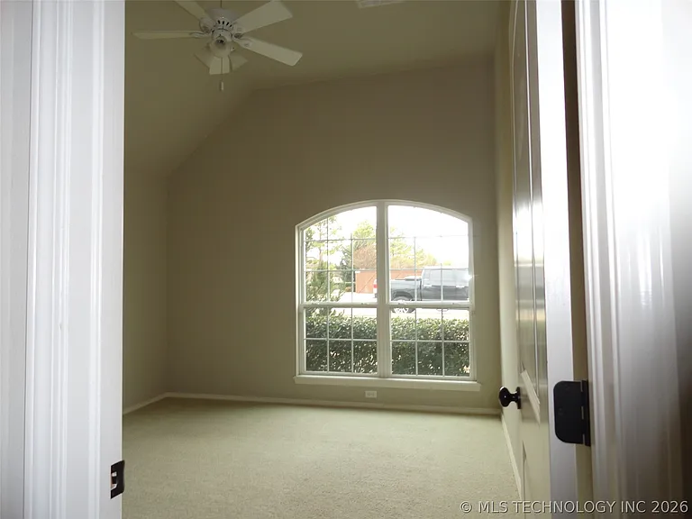 11017 S Lawrence St — Photo 11