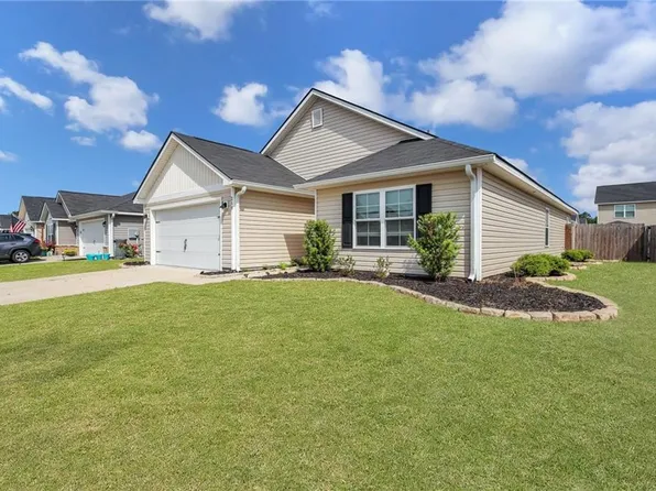 210 Roswell Dr E, Brunswick, GA 31525