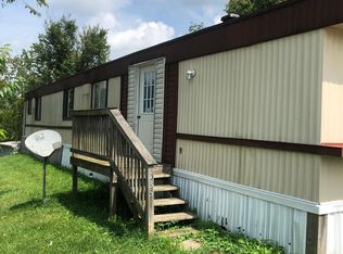 135 Manor Trailer Park Rd, Belle Vernon, PA 15012