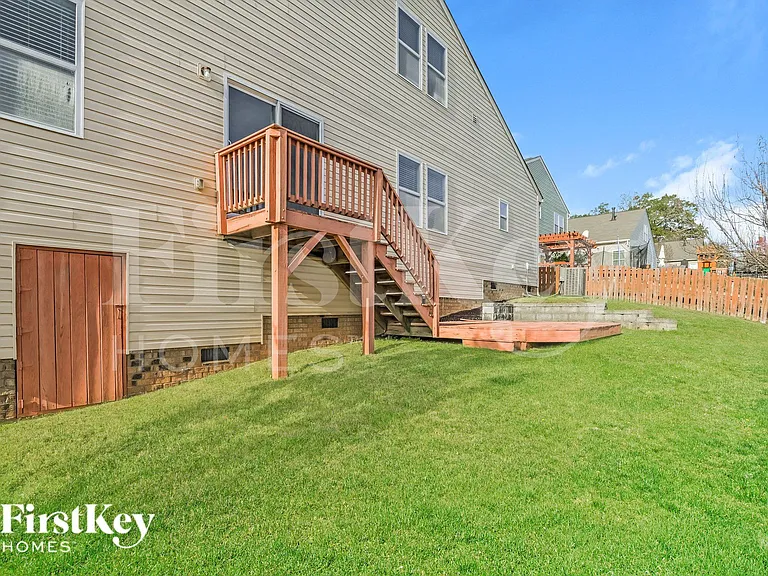 2000 Yellow Daisy Dr — Photo 15