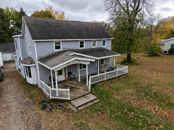 1102 Boxelder St, Mountain Lake, MN 56159