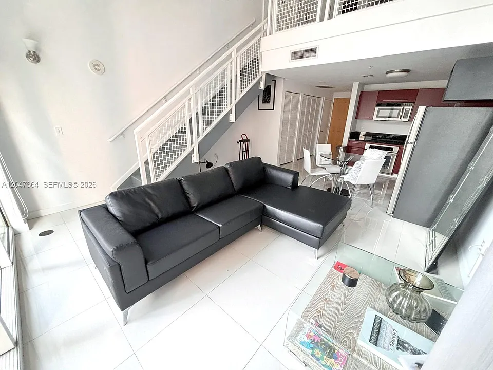 244 Biscayne Blvd #451