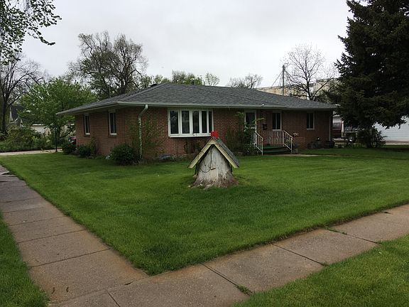 2nd image of 240 S Baxter Ave
