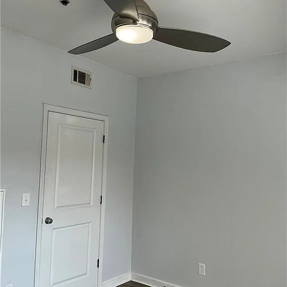 238 Walker St SW #22 — Photo 17