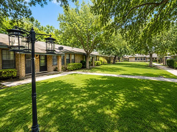 4th image of 1025 Rio Rico Rd #4