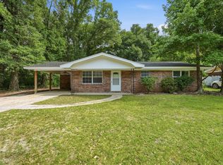 90 Andrews Ave, Defuniak Springs, FL 32433